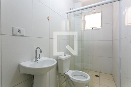 Banheiro de kitnet/studio para alugar com 1 quarto, 22m² em Vila Prudente, São Paulo