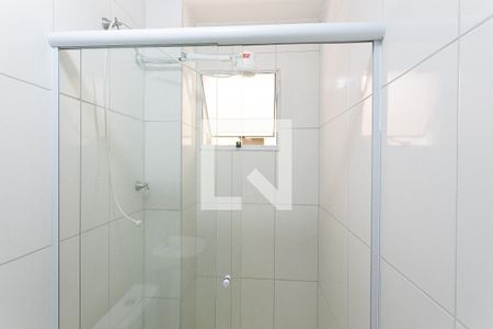 Banheiro de kitnet/studio para alugar com 1 quarto, 22m² em Vila Prudente, São Paulo