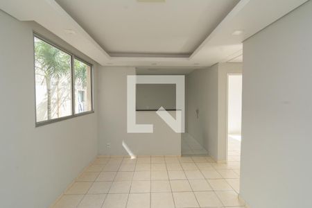 Sala de apartamento para alugar com 2 quartos, 45m² em Santa Maria, Contagem