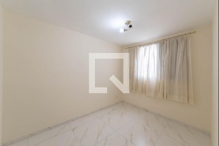 Quarto 2 de apartamento para alugar com 2 quartos, 50m² em Vila Campestre, São Paulo