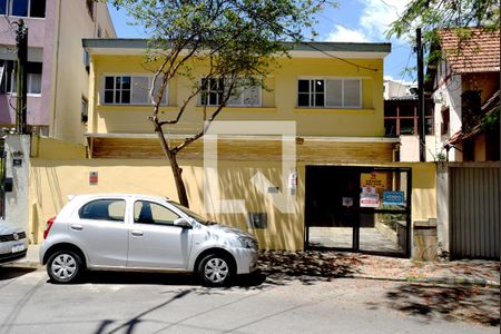 Fachada de casa à venda com 4 quartos, 222m² em Perdizes, São Paulo