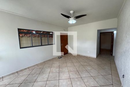 Sala de casa para alugar com 3 quartos, 280m² em Parque Residencial Cândido Portinari, Ribeirão Preto