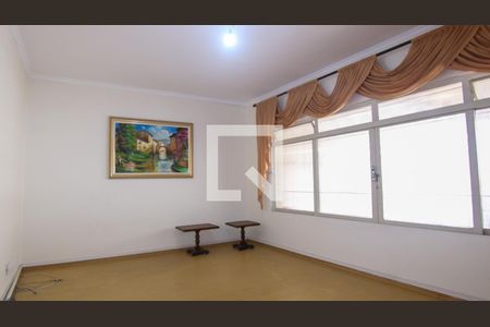 Sala de casa à venda com 3 quartos, 150m² em Vila Darli, São Paulo