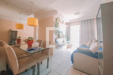 Sala de apartamento para alugar com 2 quartos, 45m² em Jardim das Margaridas, Salvador