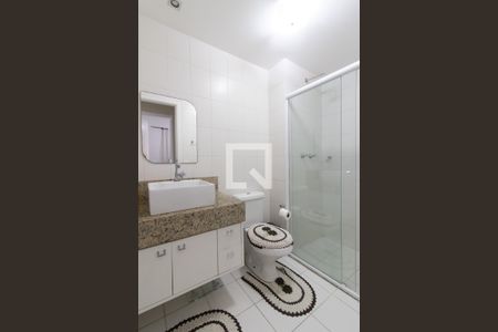 Banheiro de apartamento à venda com 2 quartos, 65m² em Vila Augusta, Guarulhos