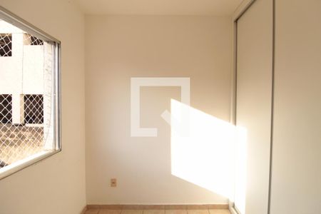 Quarto 1 de apartamento para alugar com 2 quartos, 50m² em Manacás, Belo Horizonte