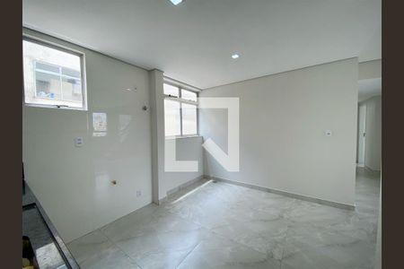 Cozinha de apartamento à venda com 3 quartos, 140m² em Calafate, Belo Horizonte