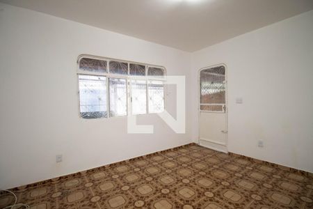 Sala de casa para alugar com 3 quartos, 80m² em Taguatinga Norte (Taguatinga), Brasília