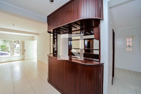 Sala de Estar de casa à venda com 3 quartos, 348m² em Vila Jardim, Porto Alegre