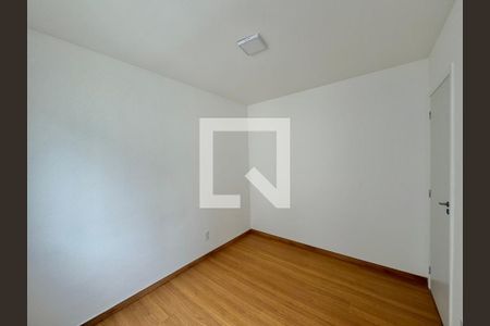 Quarto 2 de apartamento para alugar com 2 quartos, 50m² em Vargem Grande, Rio de Janeiro