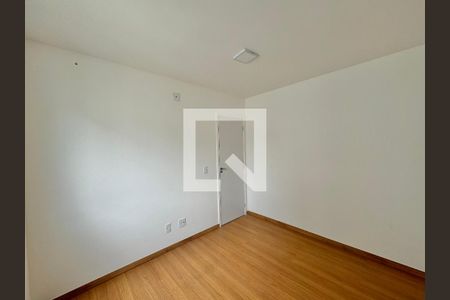 Quarto 1 de apartamento para alugar com 2 quartos, 50m² em Vargem Grande, Rio de Janeiro