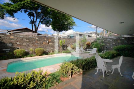 Sala 1 de casa para alugar com 4 quartos, 356m² em Belvedere, Belo Horizonte