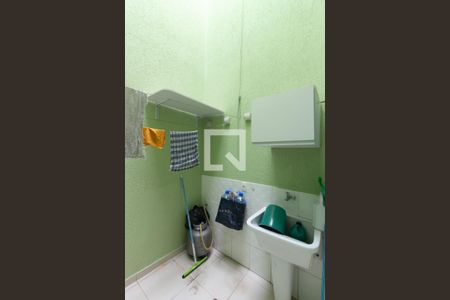 Casa de condomínio à venda com 77m², 3 quartos e 1 vaga Casa de condomínio à venda com 77m², 3 quartos e 1 vagaÁrea de Serviço