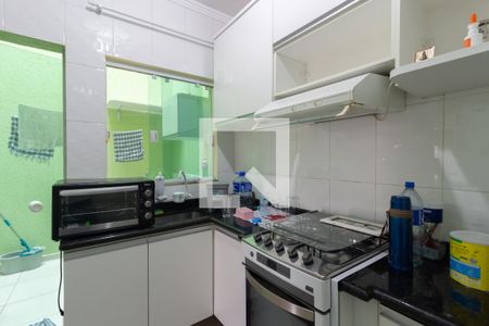 Cozinha de casa de condomínio à venda com 3 quartos, 77m² em Vila Jacuí, São Paulo