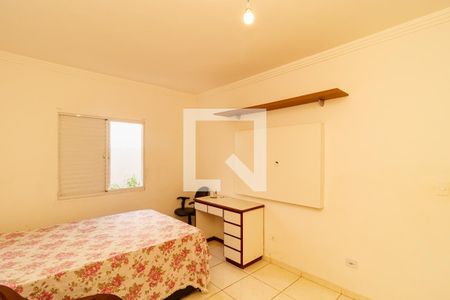 Suíte 2 de casa para alugar com 4 quartos, 300m² em Vila Pedra Branca, São Paulo