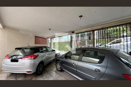 Garagem de casa à venda com 4 quartos, 275m² em Vila Madalena, São Paulo