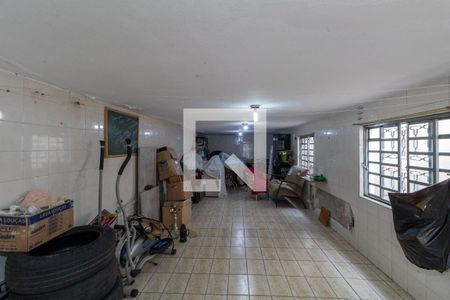 Casa à venda com 231m², 5 quartos e 6 vagas Casa à venda com 231m², 5 quartos e 6 vagasÁrea de Serviço