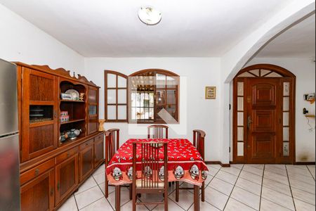 Sala 1 de casa à venda com 5 quartos, 180m² em Betânia, Belo Horizonte