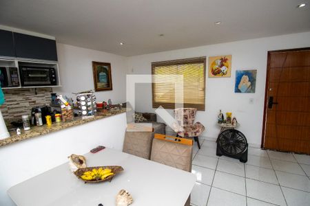 Sala de casa à venda com 2 quartos, 80m² em Vargem Grande, Rio de Janeiro