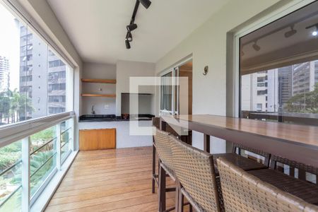 Sala de apartamento à venda com 2 quartos, 110m² em Vila Olímpia, São Paulo