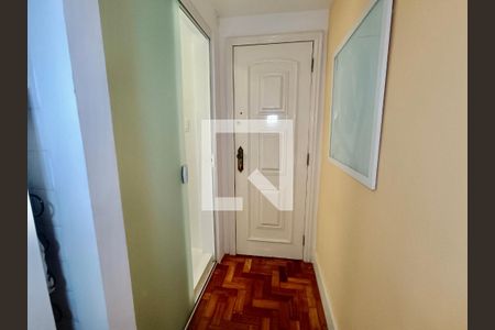 Sala de apartamento à venda com 1 quarto, 28m² em Leblon, Rio de Janeiro