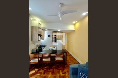 Sala de apartamento à venda com 1 quarto, 28m² em Leblon, Rio de Janeiro