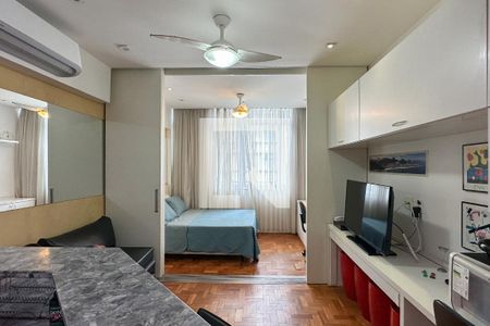 Quarto de kitnet/studio à venda com 1 quarto, 27m² em Copacabana, Rio de Janeiro