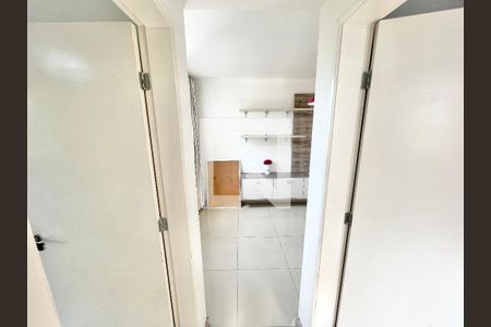 Corredor de apartamento para alugar com 2 quartos, 41m² em Jardim Pirituba, São Paulo