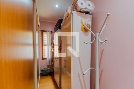 Quarto 1/closet de casa à venda com 6 quartos, 300m² em Teresópolis, Porto Alegre