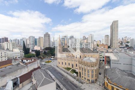 Vista da Sala de apartamento para alugar com 2 quartos, 98m² em Centro, Curitiba