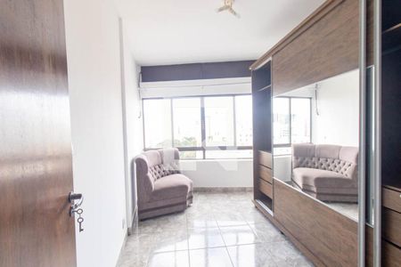 Quarto 1 de apartamento para alugar com 2 quartos, 98m² em Centro, Curitiba