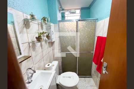 Banheiro  de apartamento à venda com 2 quartos, 41m² em Solar do Barreiro, Belo Horizonte