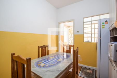 Casa à venda com 376m², 1 quarto e 2 vagas Casa à venda com 376m², 1 quarto e 2 vagasCozinha