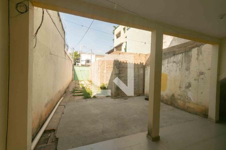 Vista Sala de casa para alugar com 2 quartos, 105m² em Santa Terezinha, Belo Horizonte