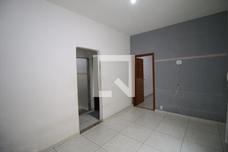 Sala de apartamento para alugar com 2 quartos, 70m² em Penha Circular, Rio de Janeiro