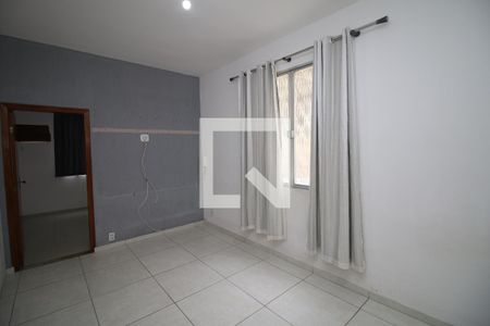 Sala de apartamento para alugar com 2 quartos, 70m² em Penha Circular, Rio de Janeiro