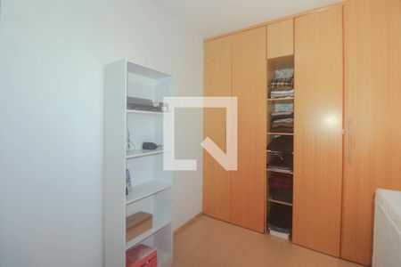 Quarto de apartamento à venda com 2 quartos, 64m² em Sarandi, Porto Alegre