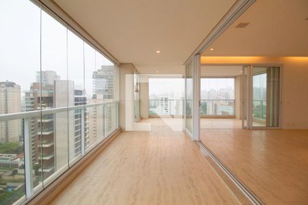 Varanda de apartamento à venda com 4 quartos, 310m² em Vila Mariana, São Paulo