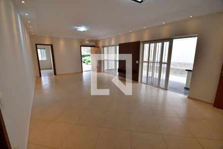 Sala de casa de condomínio para alugar com 3 quartos, 230m² em Parque dos Resedás, Campinas