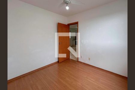 Quarto 1 de apartamento para alugar com 2 quartos, 44m² em Chacaras Reunidas Santa Terezinha, Contagem