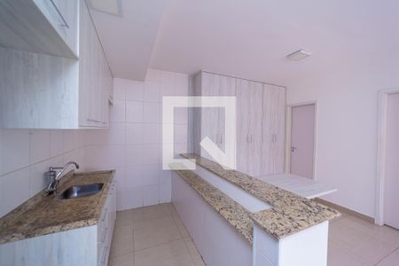 Cozinha de apartamento para alugar com 1 quarto, 50m² em Cangaiba, São Paulo