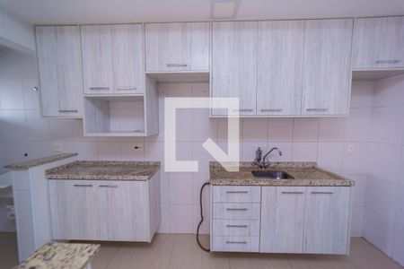 Cozinha de apartamento para alugar com 1 quarto, 50m² em Cangaiba, São Paulo