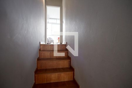 Corredor de apartamento para alugar com 1 quarto, 67m² em Santo Agostinho, Belo Horizonte