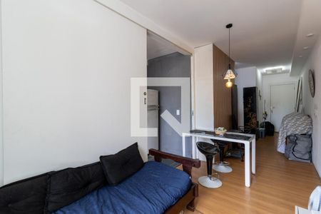 Sala de apartamento para alugar com 1 quarto, 32m² em São Cristóvão, Rio de Janeiro