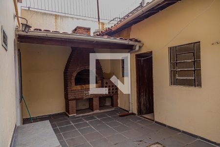 Casa à venda com 210m², 3 quartos e 3 vagas Casa à venda com 210m², 3 quartos e 3 vagasQuintal