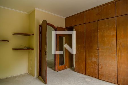 Casa à venda com 210m², 3 quartos e 3 vagas Casa à venda com 210m², 3 quartos e 3 vagasSuíte