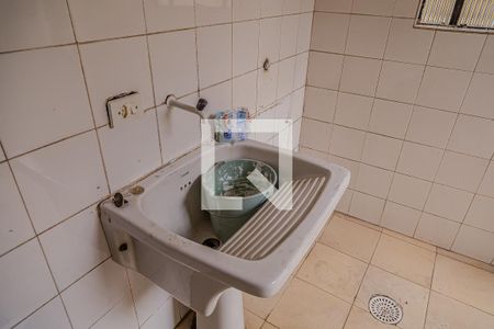 Casa à venda com 210m², 3 quartos e 3 vagas Casa à venda com 210m², 3 quartos e 3 vagasÁrea de Serviço - Tanque