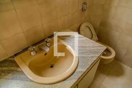 Casa à venda com 210m², 3 quartos e 3 vagas Casa à venda com 210m², 3 quartos e 3 vagasBanheiro Social - Pia