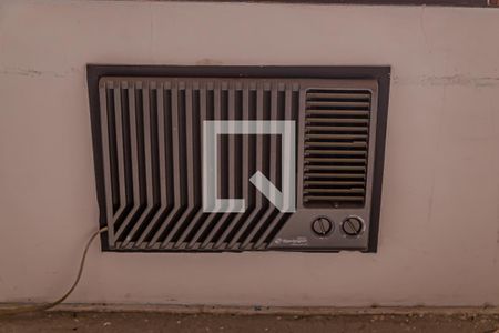 Casa à venda com 210m², 3 quartos e 3 vagas Casa à venda com 210m², 3 quartos e 3 vagasQuarto 2 - Ar Condicionado