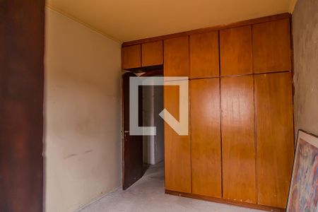 Casa à venda com 210m², 3 quartos e 3 vagas Casa à venda com 210m², 3 quartos e 3 vagasQuarto 1